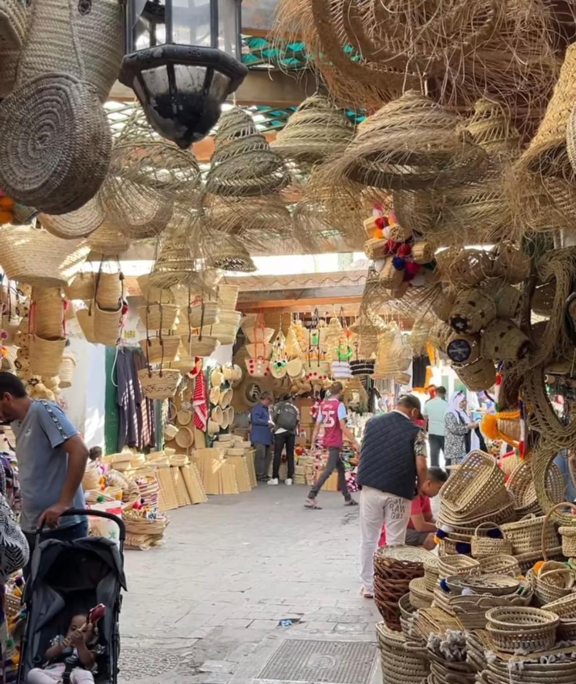 Joli Appart Avec Terrasse Au Centre Ville Tétouan エクステリア 写真