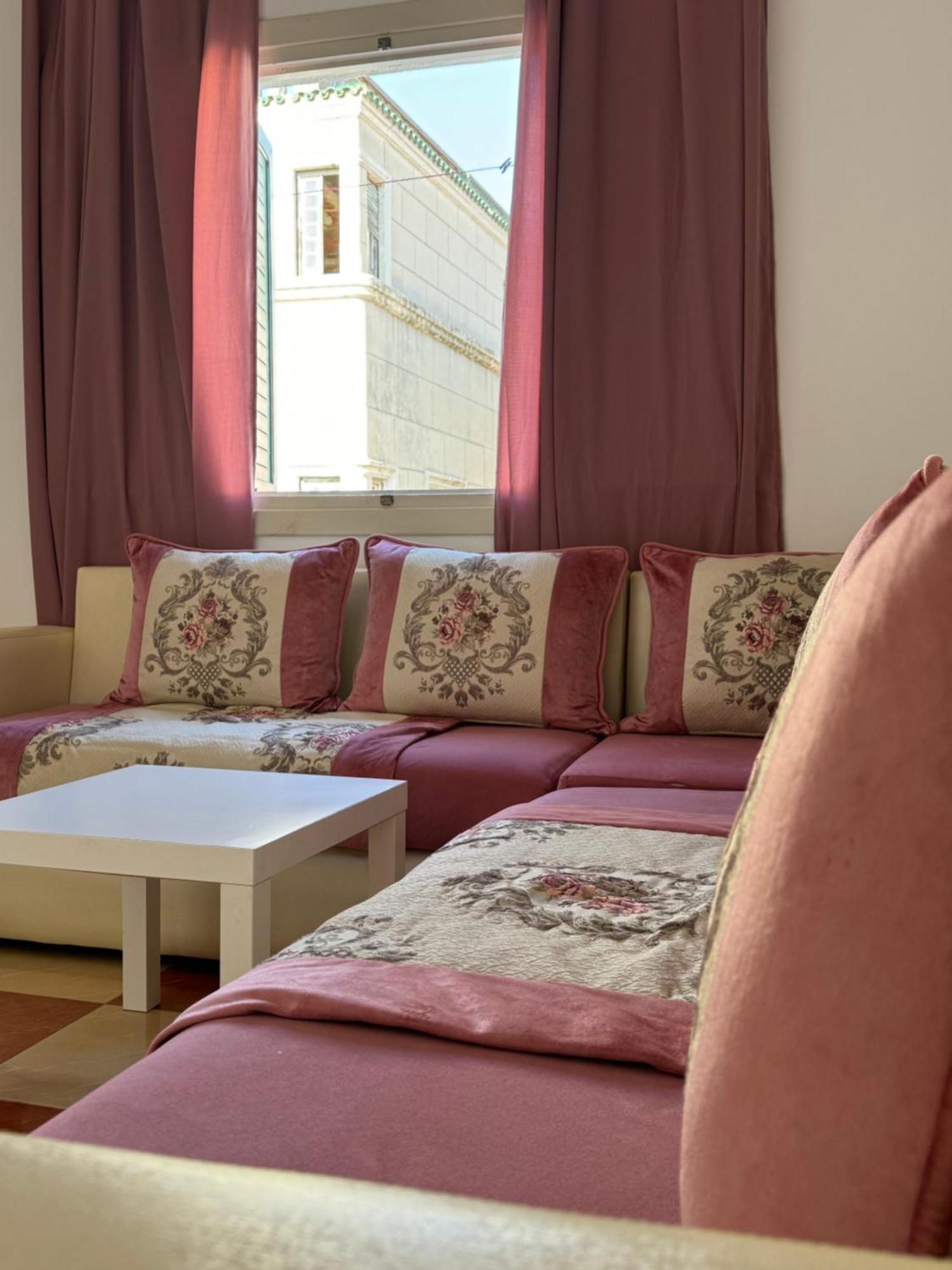 Joli Appart Avec Terrasse Au Centre Ville Tétouan エクステリア 写真